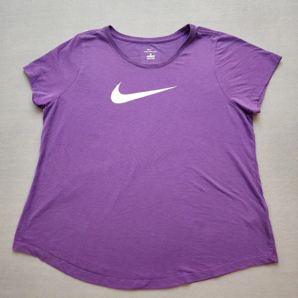 Nike Dri-FIT Purple Graphic Swoosh T-Shirt Womens Plus Size 1X Short Sleeve Tee - Picture 1 of 7